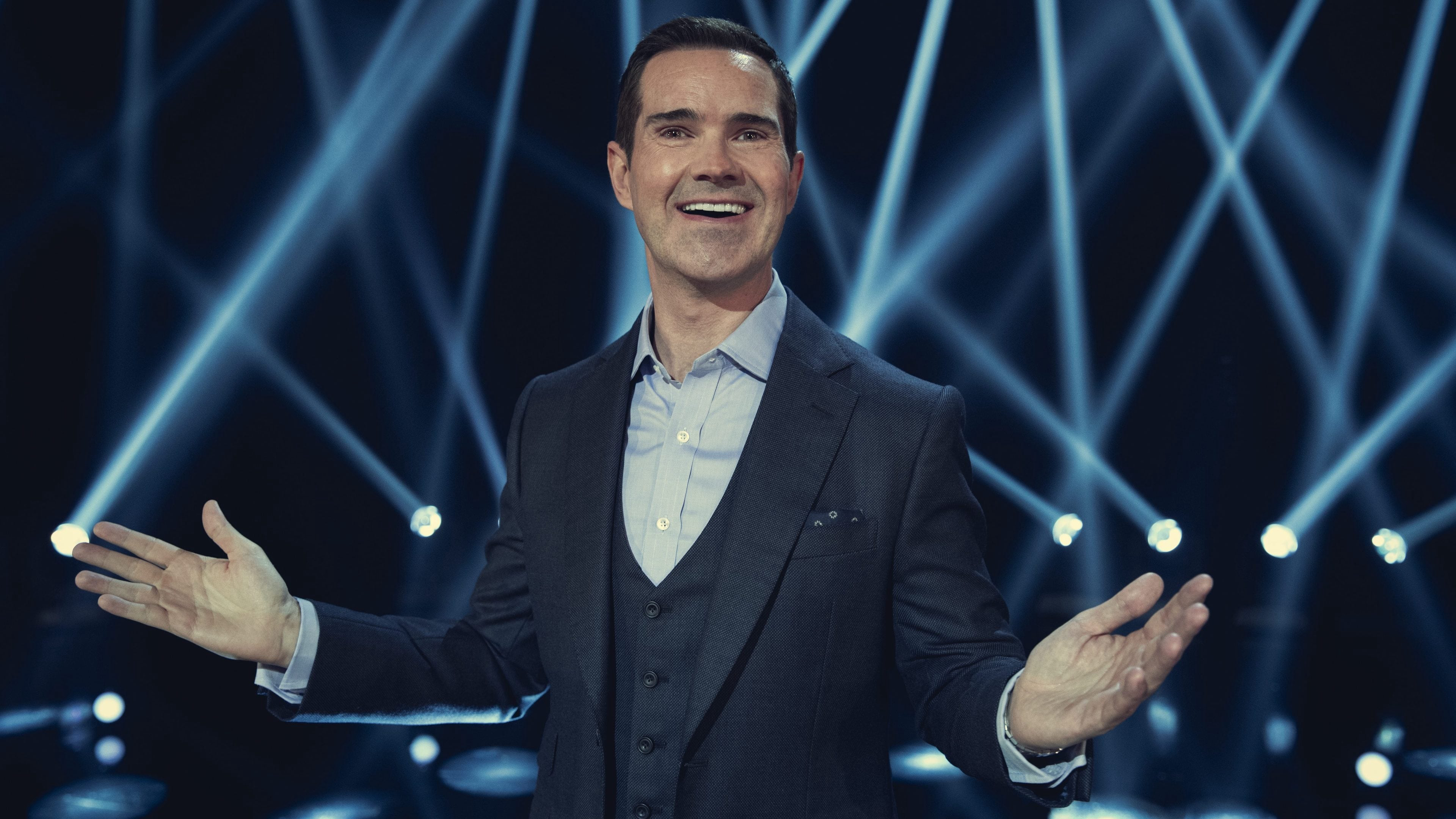 jimmy-carr-chat-lieu-den-toi-cua-anh-ay-poster.jpg