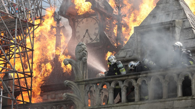 notre-dame-on-fire-poster.jpg