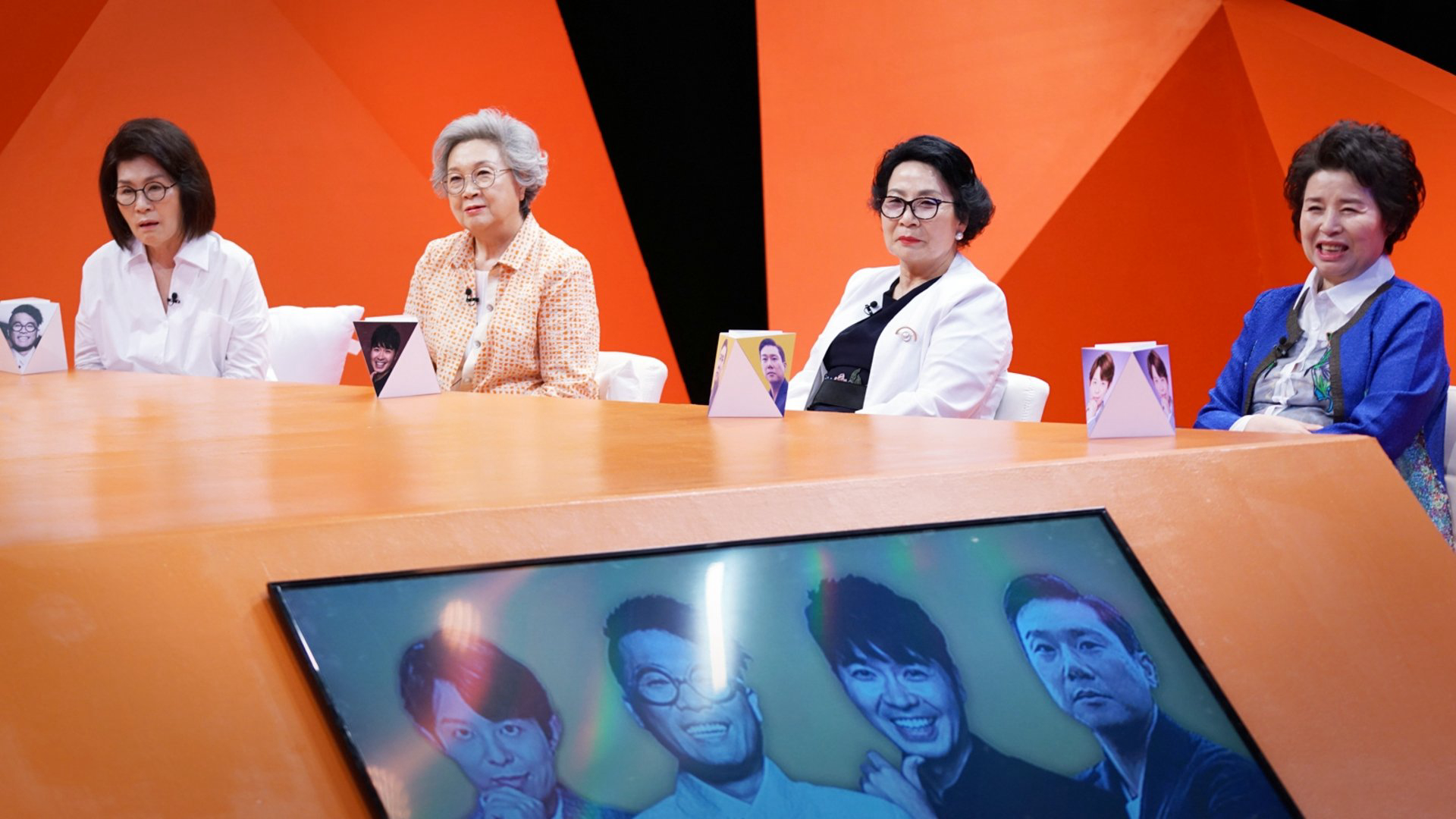 Nhật Ký Của Mẹ (Show)-poster.jpg